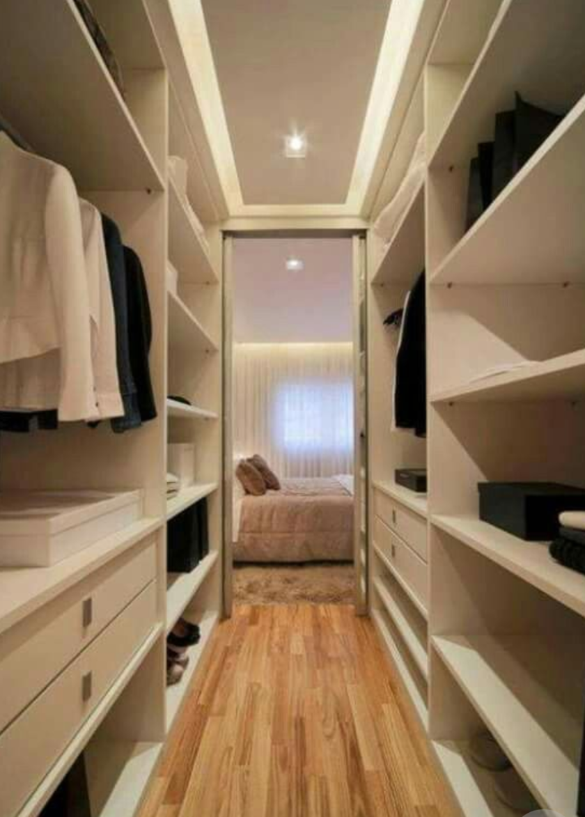 П-образная гардеробная комната в спальню Самара